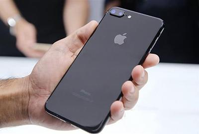 武汉苹果官方维修点_iOS 12新技能:iPhone X将支持两张脸解锁