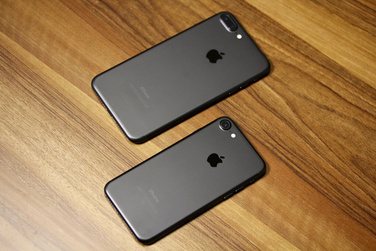 武汉苹果维修点_传苹果今年为中国消费者准备了两款双卡双待iPhone