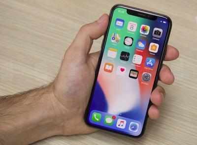 苹果售后_iPhone XR深度评测：简配“降”价
