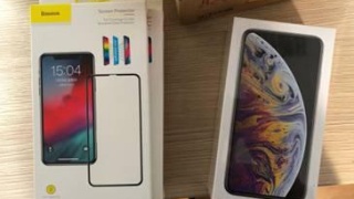 iphone官方售后维修点_iPhone Xs与三星s9系列对比