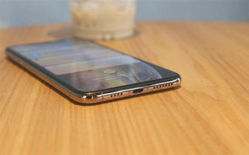 武汉手机苹果换屏_iOS 12升级热情高涨：不足20天安装率已过半